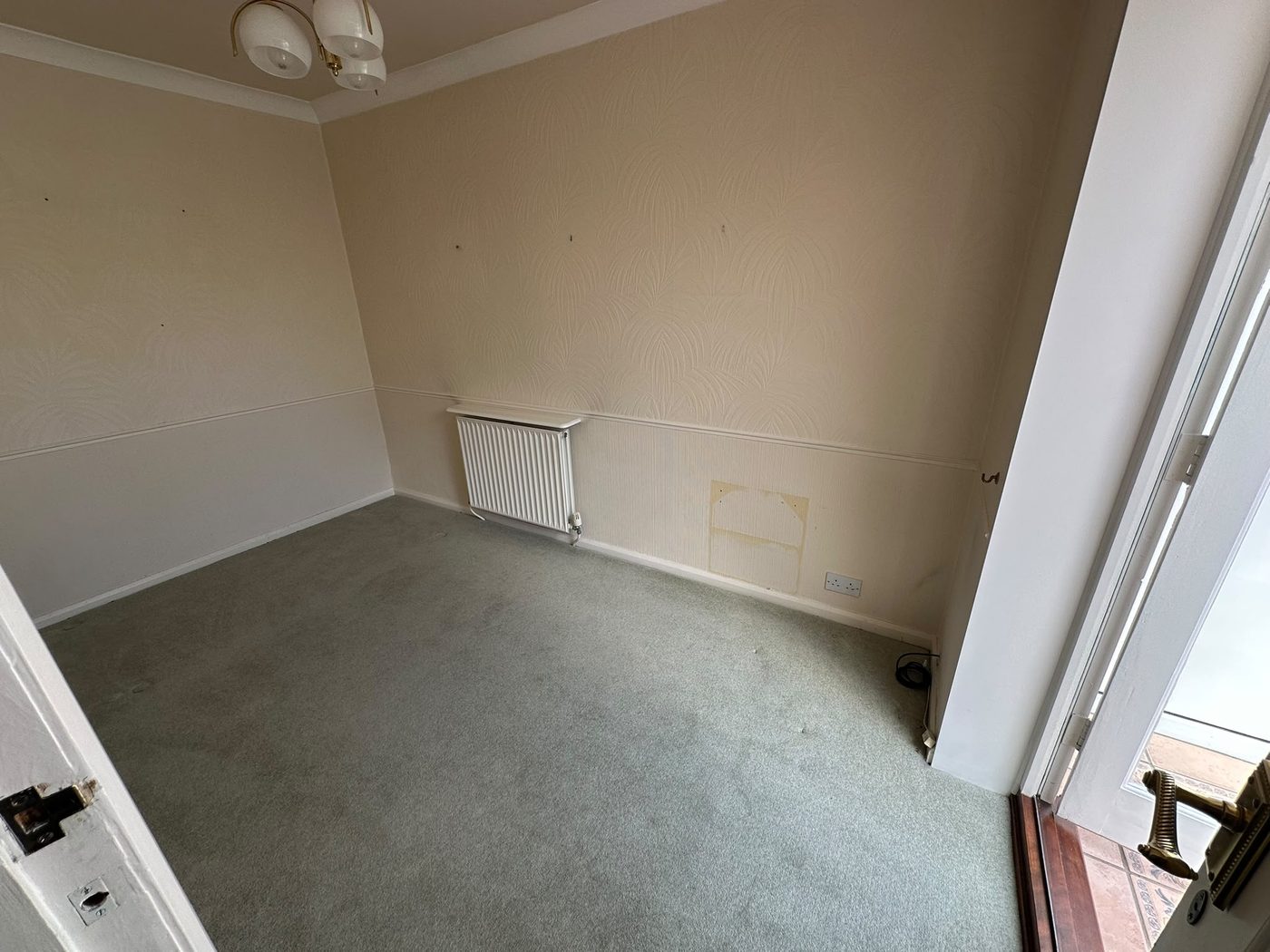 Sitting room after house clearance in Tadcaster